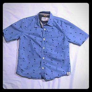 Free Planet short sleeve button shirt